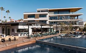 Malibu Hotel